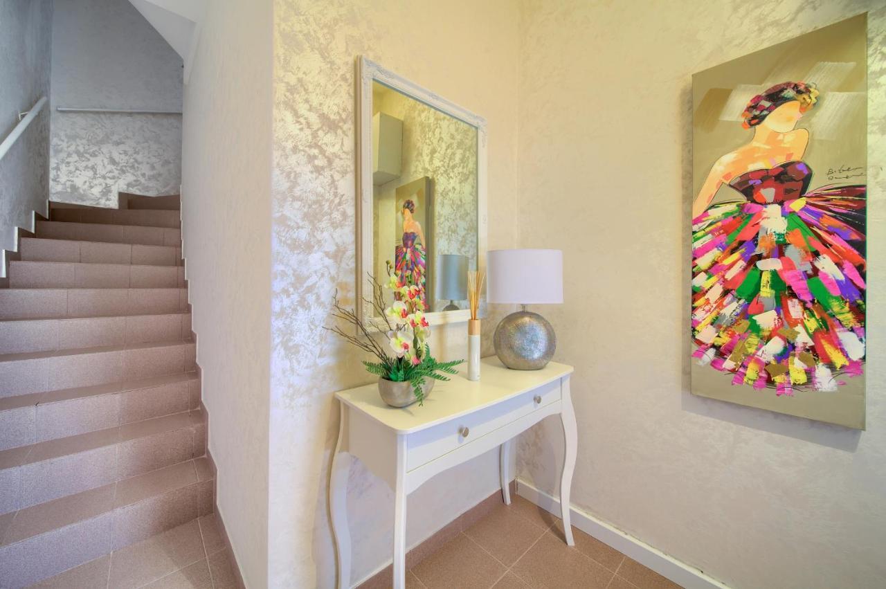 Luxury Apartments Jf Раб Екстериор снимка
