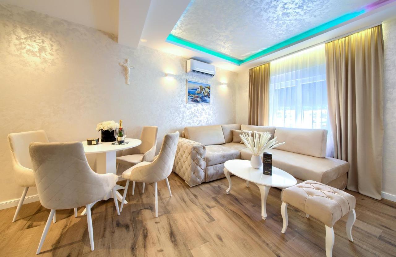 Luxury Apartments Jf Раб Екстериор снимка